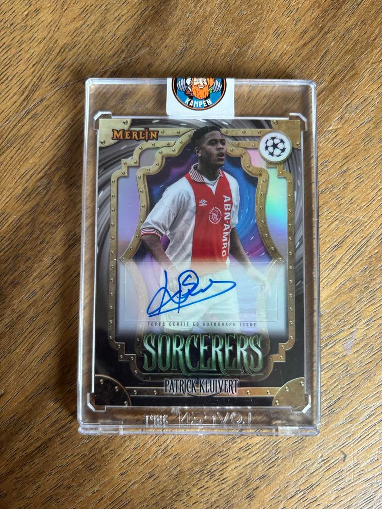 Patrick Kluivert Topps Merlin Sorcerers Autograph Card, Verzamelen, Ophalen of Verzenden, Zo goed als nieuw, Ajax, Spelerskaart