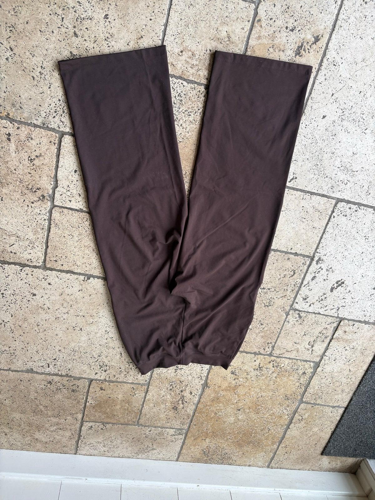 Bruine broek Nine Pine met wijde pijpen M, Maat 38/40 (M), Bruin, Ophalen of Verzenden, Lang