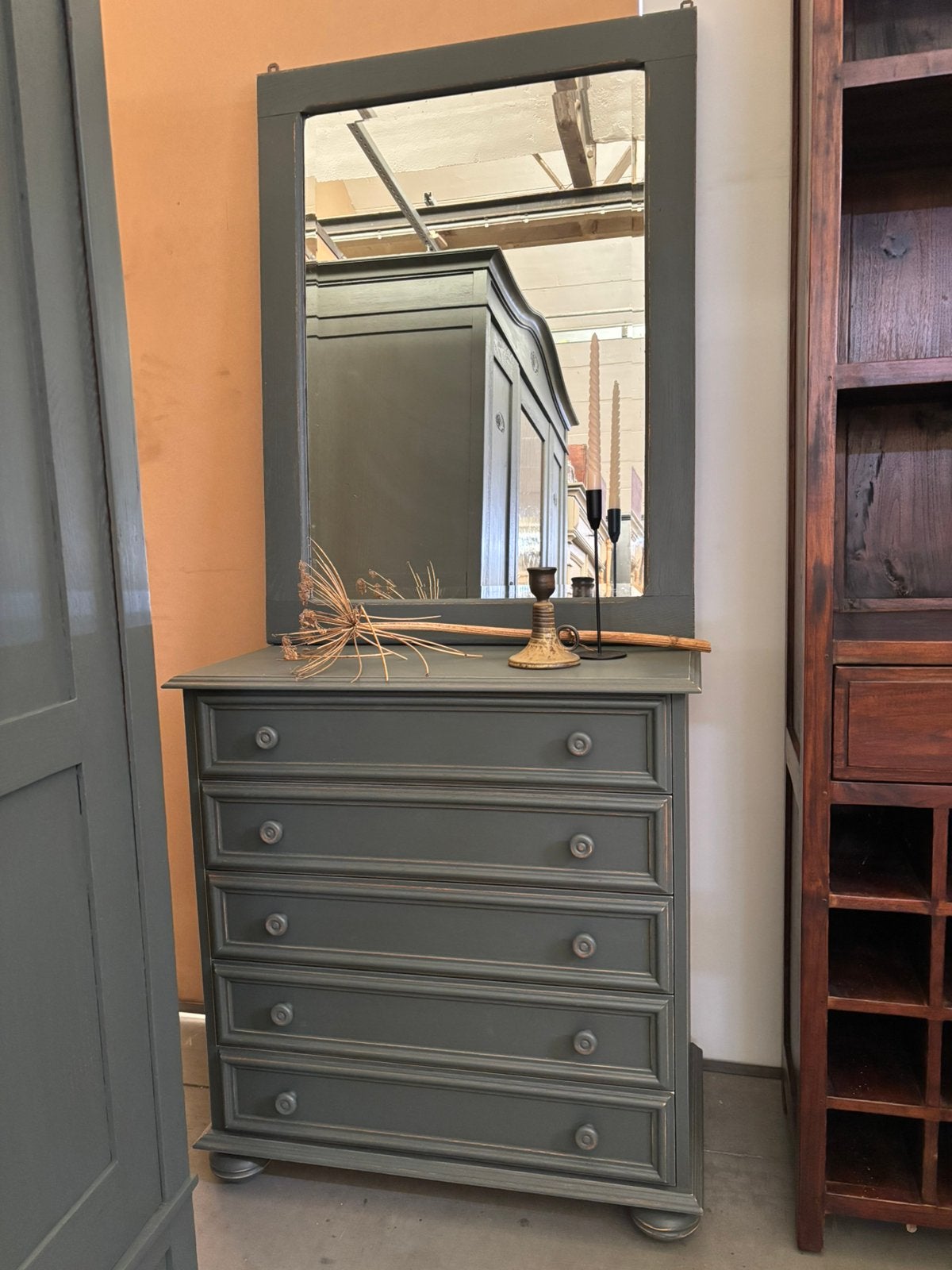 Vintage brocante ladekast, Ophalen, Studio Larilo, 5 laden of meer, Zo goed als nieuw