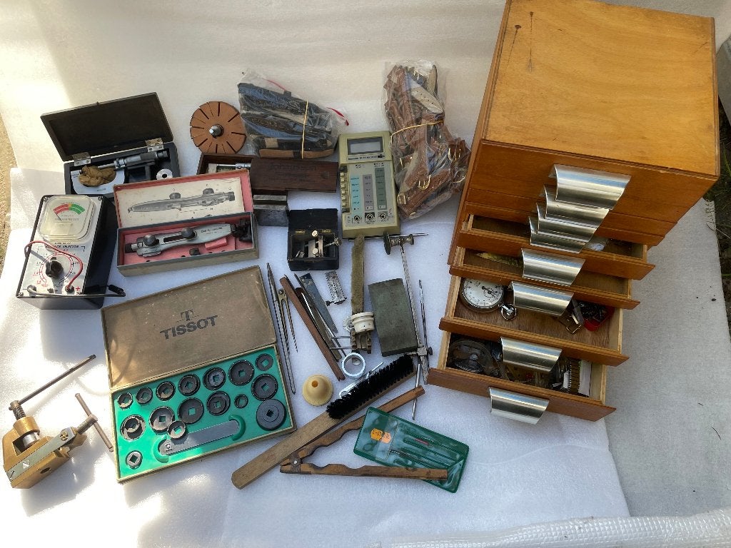 Partij horlogemaker gereedschap incl. kast, Antiek en Kunst, Ophalen