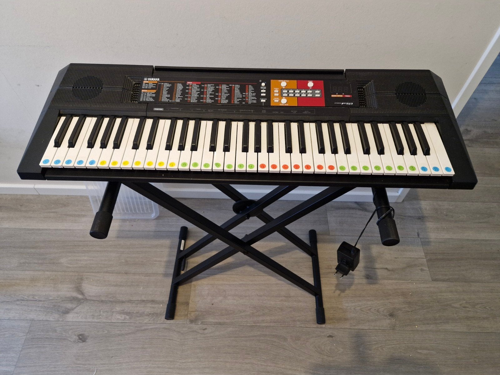 Keyboard - Yamaha PSR F51 - met standaard, Ophalen, Yamaha, Met standaard, 61 toetsen
