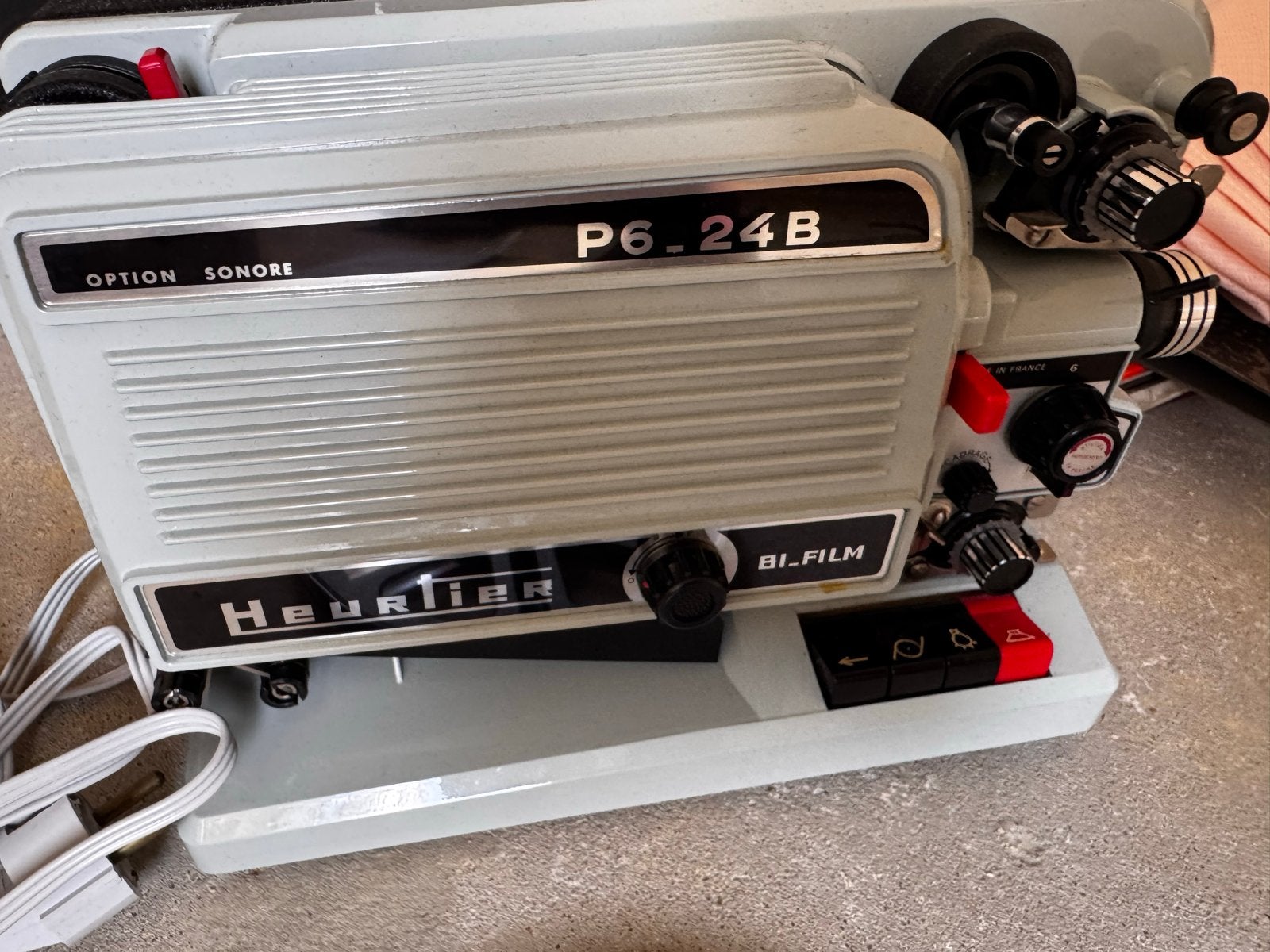 Heurtier P6-24B filmprojector - Vintage teab, Ophalen of Verzenden, Gebruikt