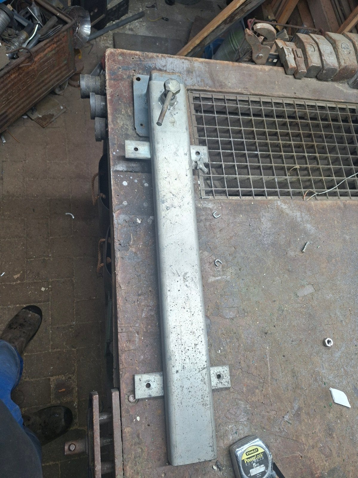 bankschroef sleede, Auto diversen, Ophalen