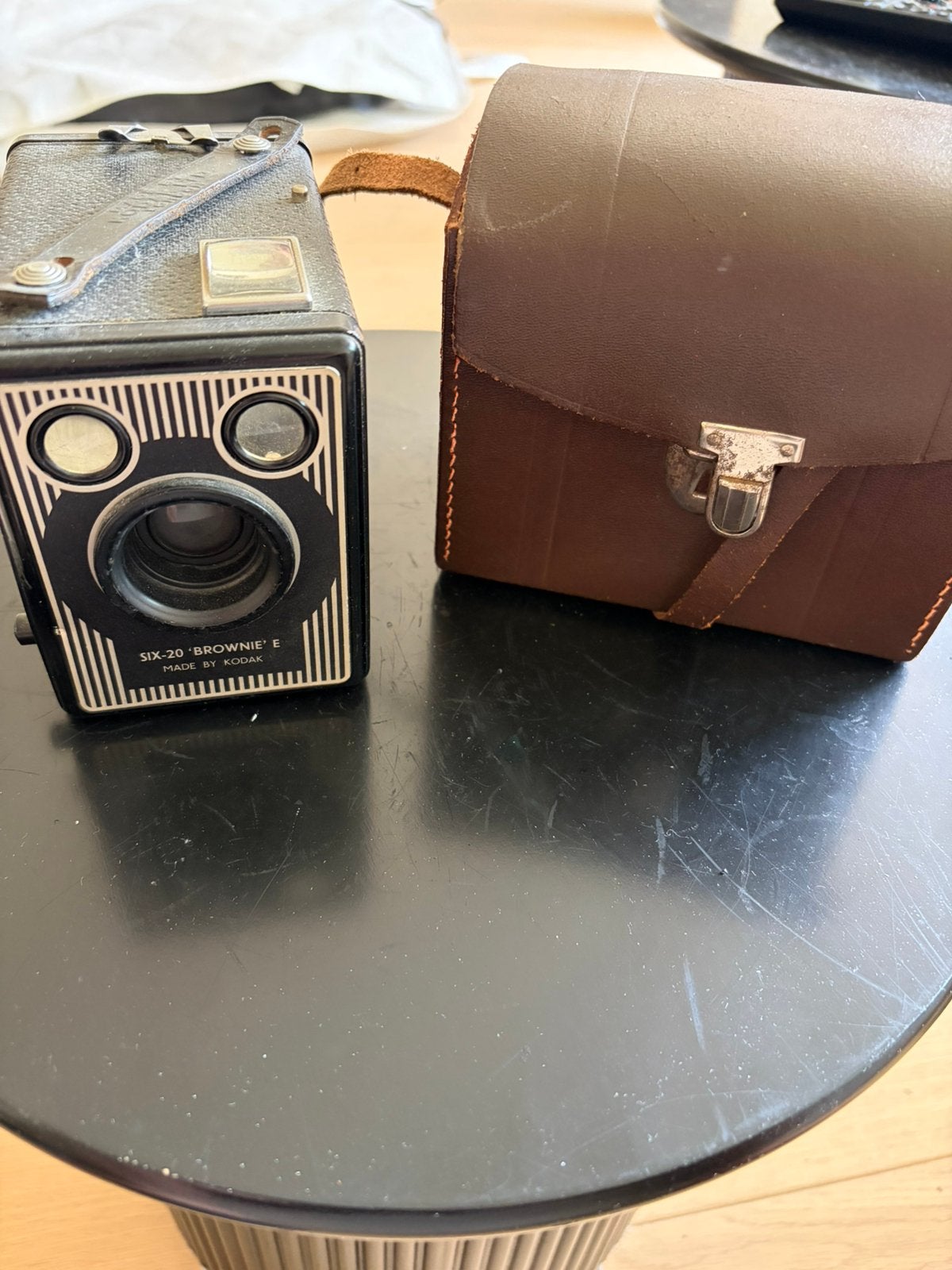Kodak Six-20 Brownie E Boxcamera Vintage Camera, Ophalen, Gebruikt, Compact, Kodak