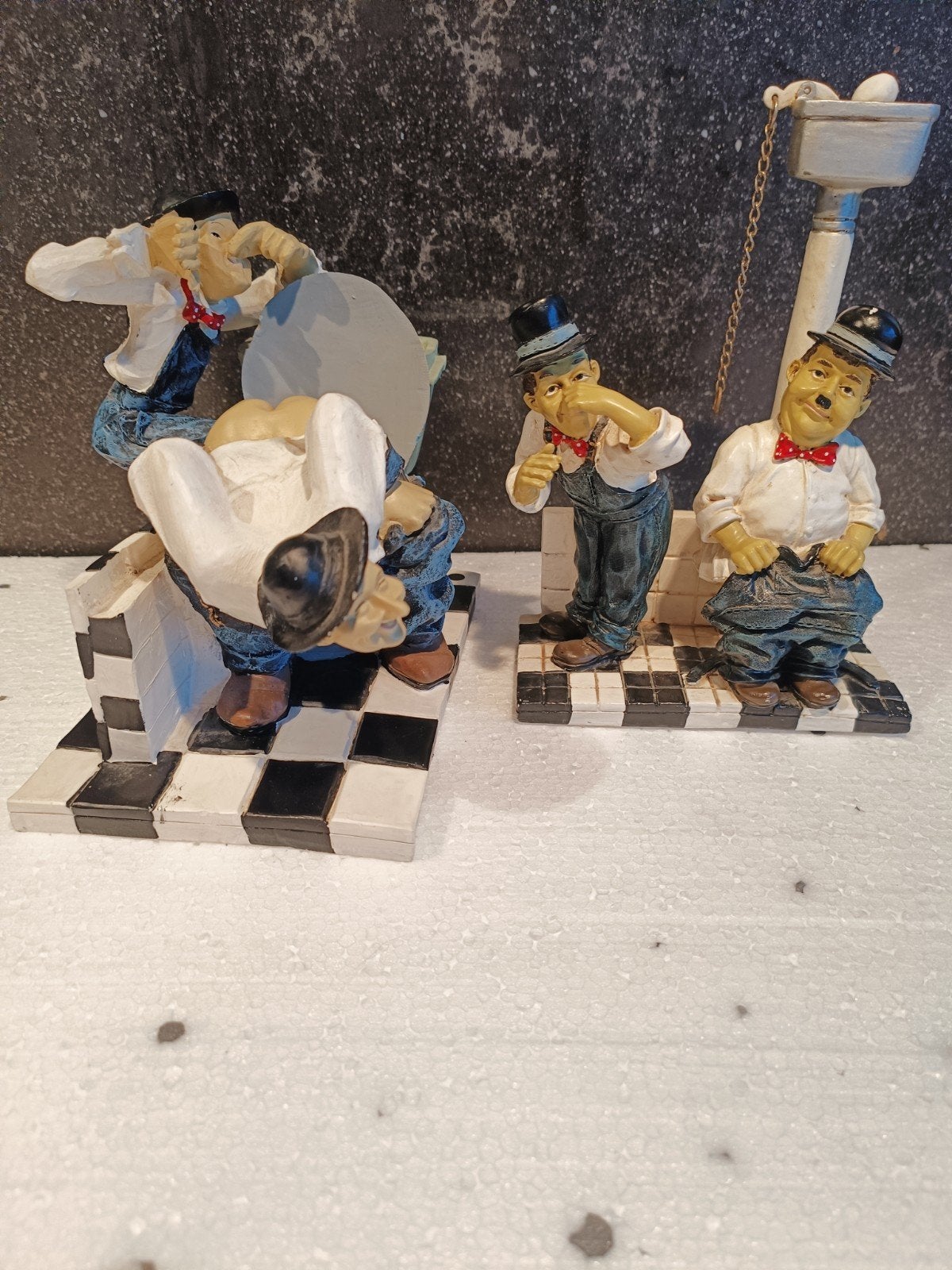Laurel en Hardy Beeldjes - Humoristische Scènes, Verzamelen, Beelden en Beeldjes, Ophalen of Verzenden, Gebruikt, Mens