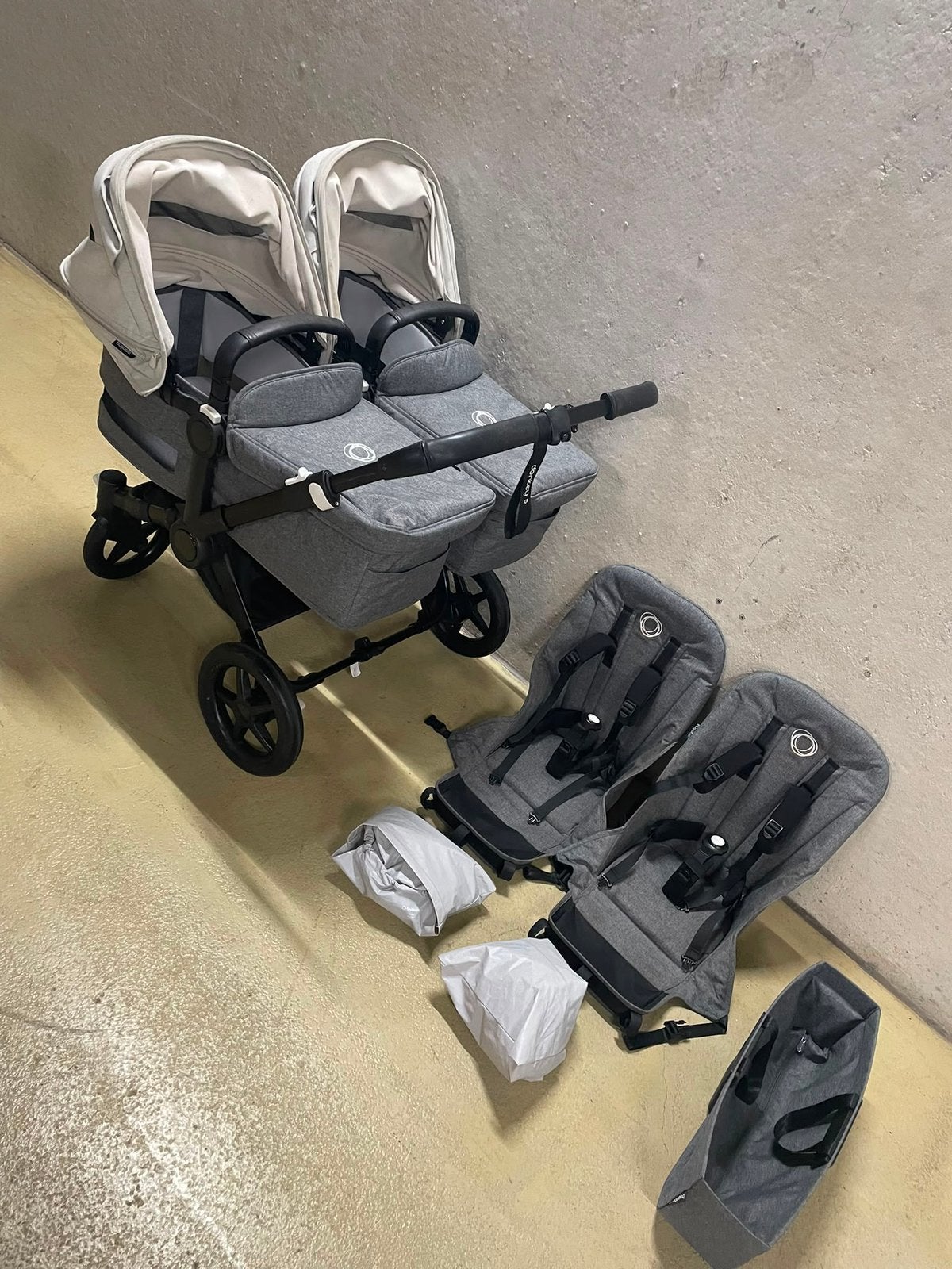 Bugaboo donkey 5 Twin, Support@bugaboo.com, Bugaboo, Ophalen of Verzenden, Zo goed als nieuw