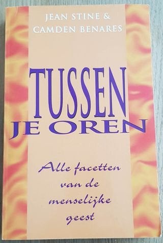 J. Stine - Tussen je oren, Ophalen of Verzenden, Gelezen, J Stine & A Benares