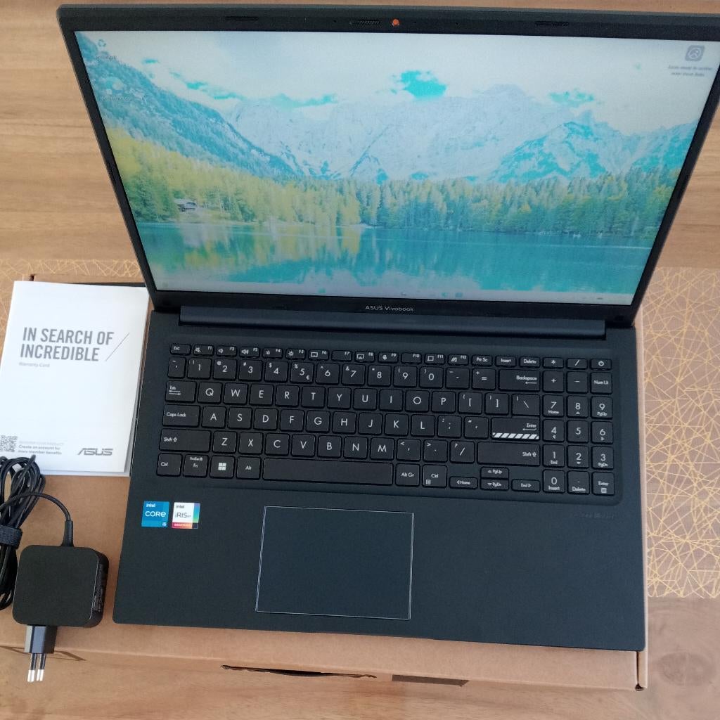 Asus vivobook i5, Computers en Software, Ophalen, Met videokaart, 2 tot 3 Ghz, ASUS