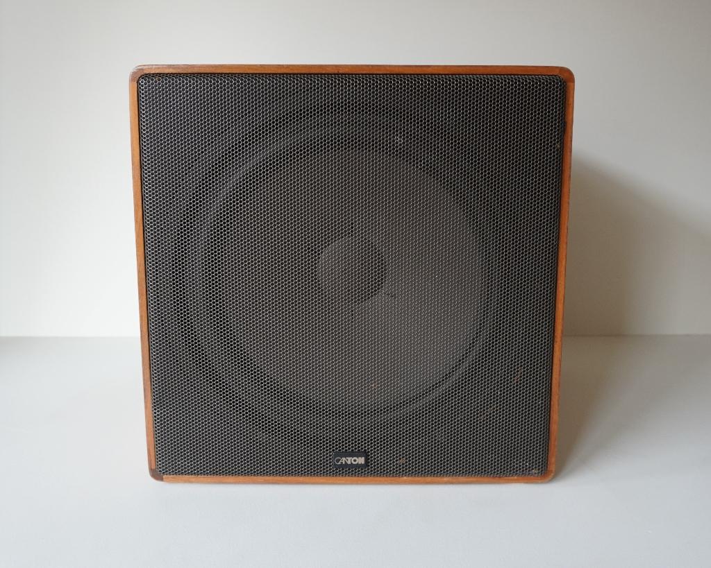 Jar80 houten speaker Duitse Canton GLS. 50 subwoofer