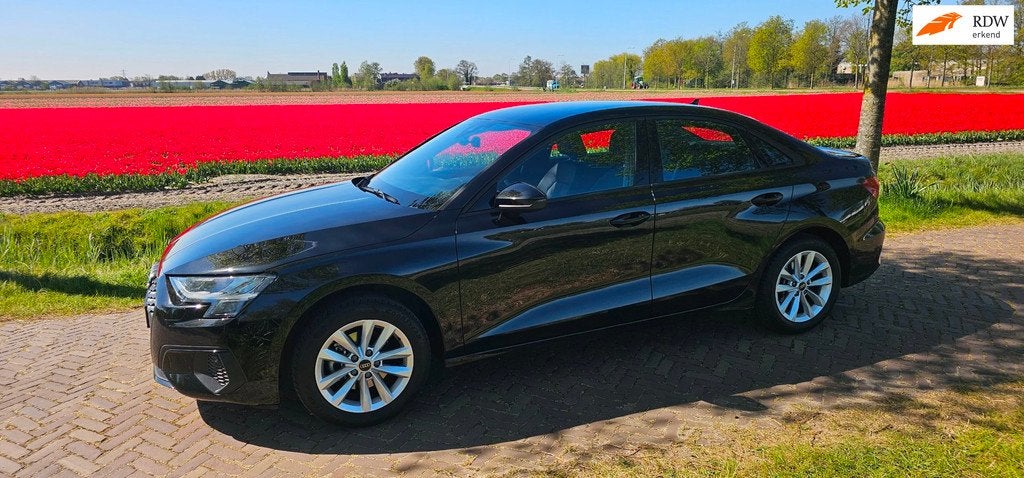 Audi A3 Limousine 35 TFSI Pro Line, Auto's, Audi, Stof, 4 cilinders, 150 pk, Zwart