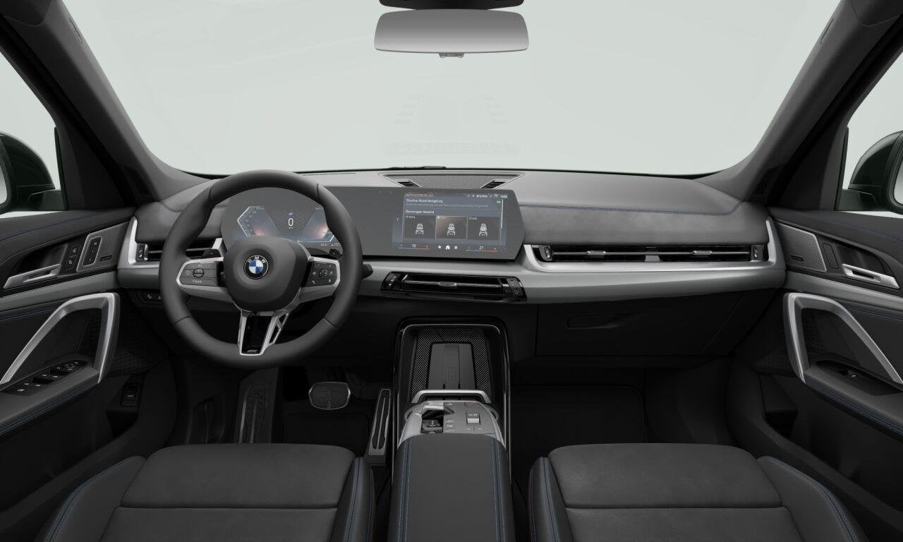 BMW X1 sDrive20i M Sport | Premium Pack | Travel Pack | Comf, Auto's, 156 pk, Zwart, Bedrijf, 3 cilinders