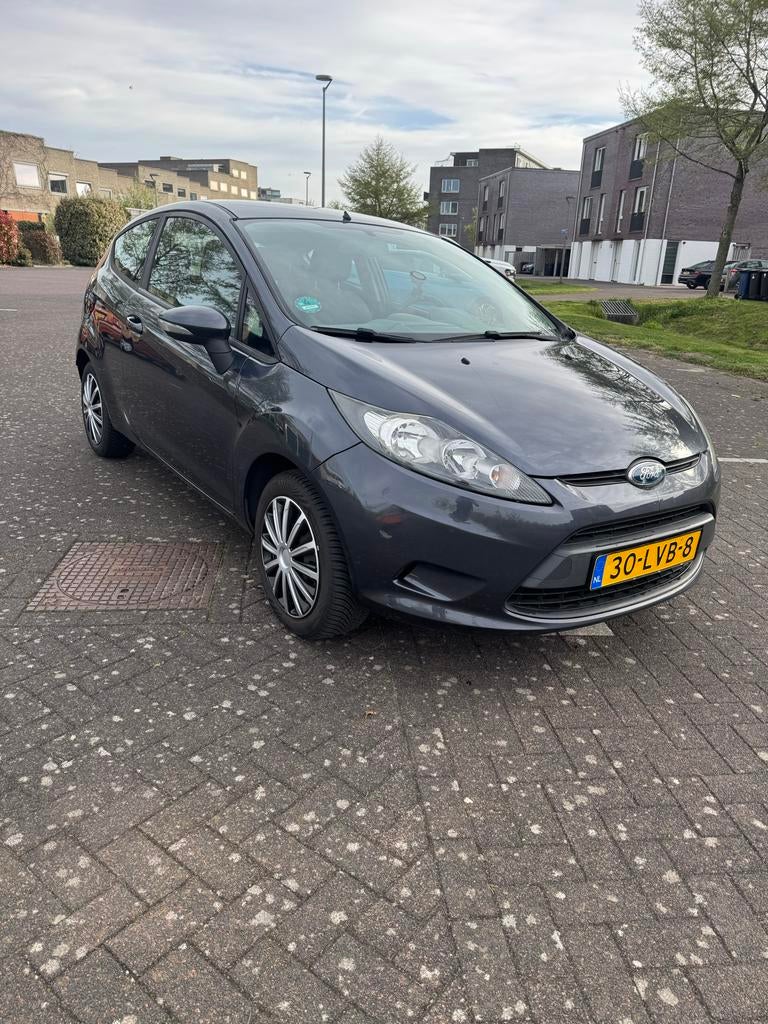 Ford Fiësta 1.25 / 3 deur: APK MEI 2027, Auto's, Voorwielaandrijving, 4 cilinders, Origineel Nederlands, Handgeschakeld