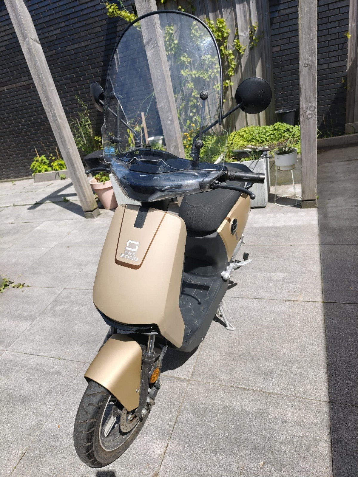 Super Soco CUx Elektrische Scooter - Zo goed als nieuw, Fietsen en Brommers, Ophalen, Zo goed als nieuw, Elektrisch, Overige merken