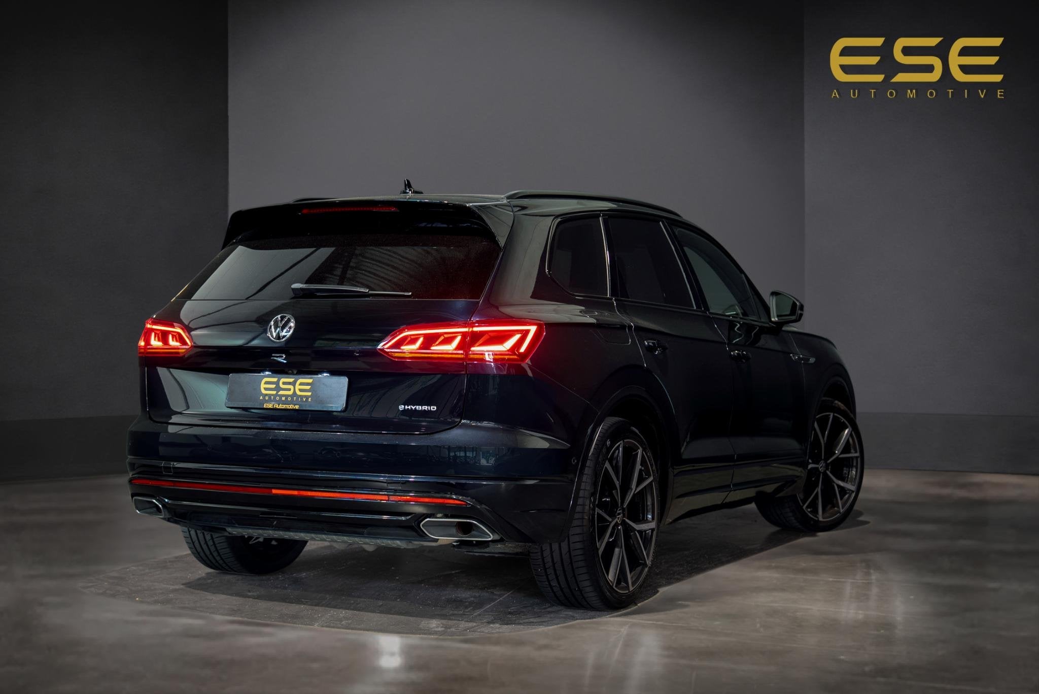 Volkswagen Touareg 3.0 TSi 4MOTION R | Panorama| Dynaudio |, Auto's, Automaat, Gebruikt, 2995 cc, 462 pk