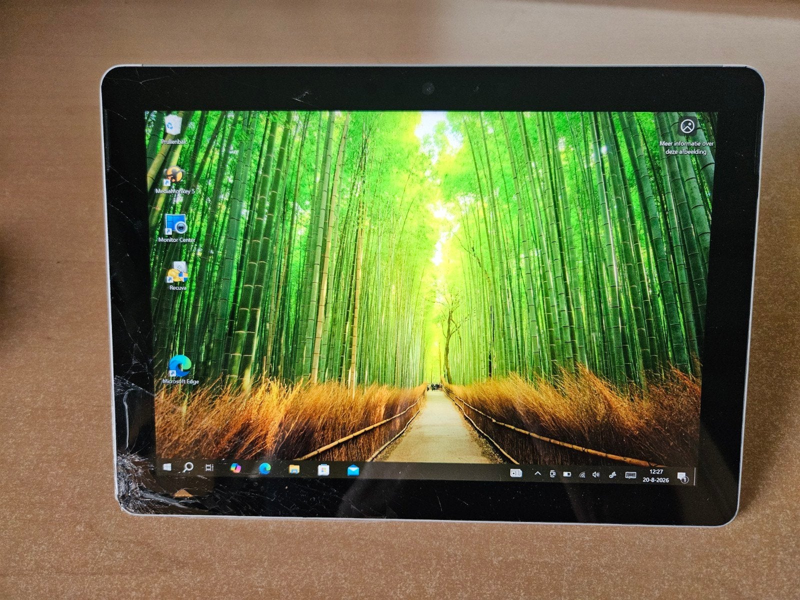 Microsoft Surface Go 128GB - Scherm beschadigd, 10 inch, Gebruikt, Uitbreidbaar geheugen, Ophalen of Verzenden