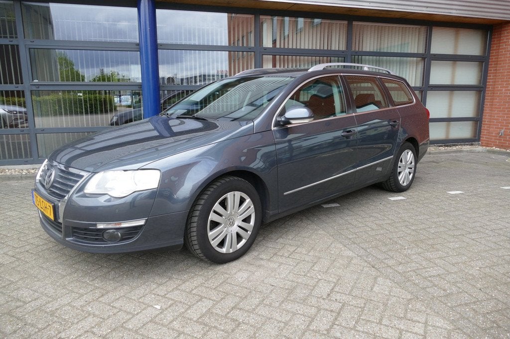 Volkswagen Passat Variant 1.4 TSI Highline BlueMotion EXPORT, Auto's, Volkswagen, Euro 5, Gebruikt, Zwart, 4 cilinders