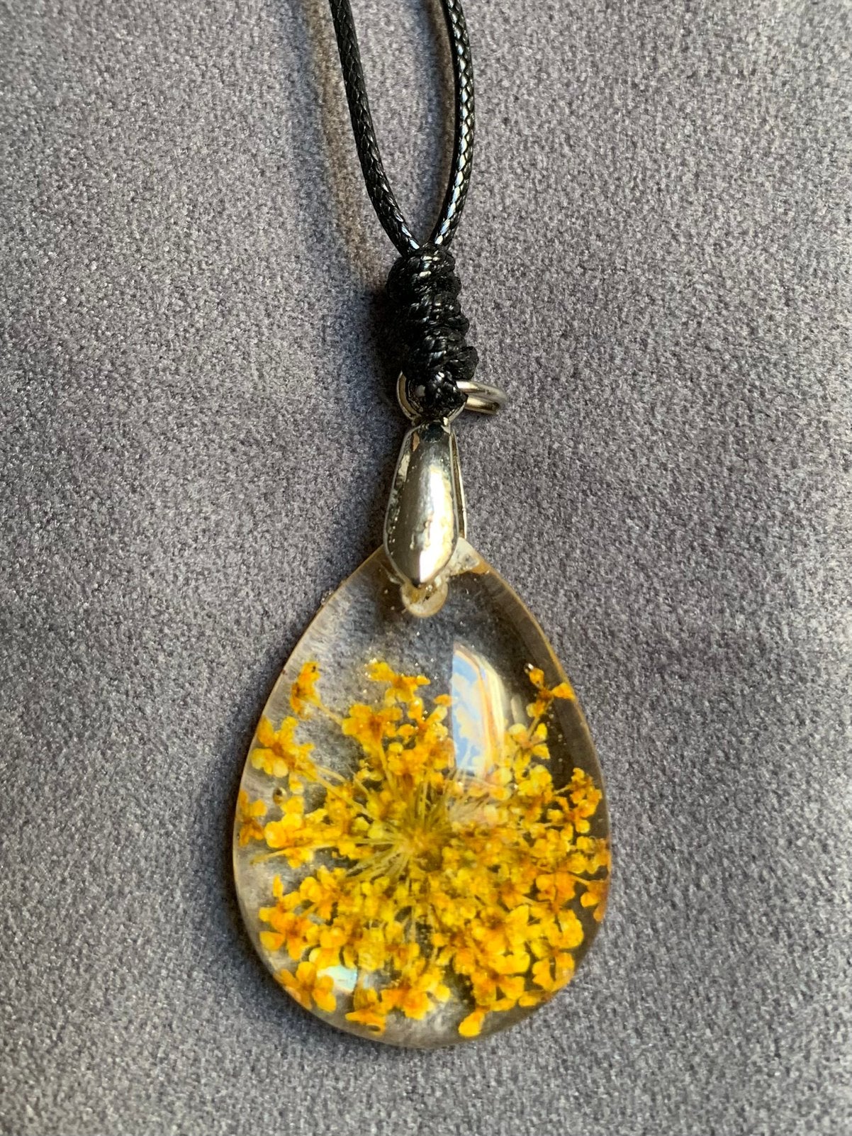 Epoxy gegoten sieraad, Ophalen of Verzenden, Zo goed als nieuw, Overige materialen