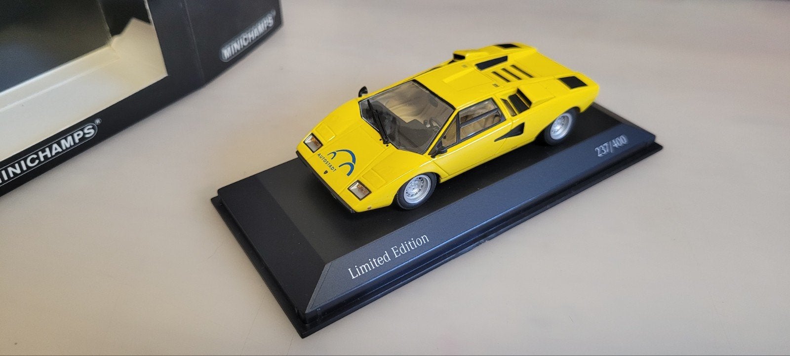 Minichamps Lamborghini Countach LP400 Autostadt, Hobby en Vrije tijd, Ophalen of Verzenden, Nieuw, Auto, MiniChamps