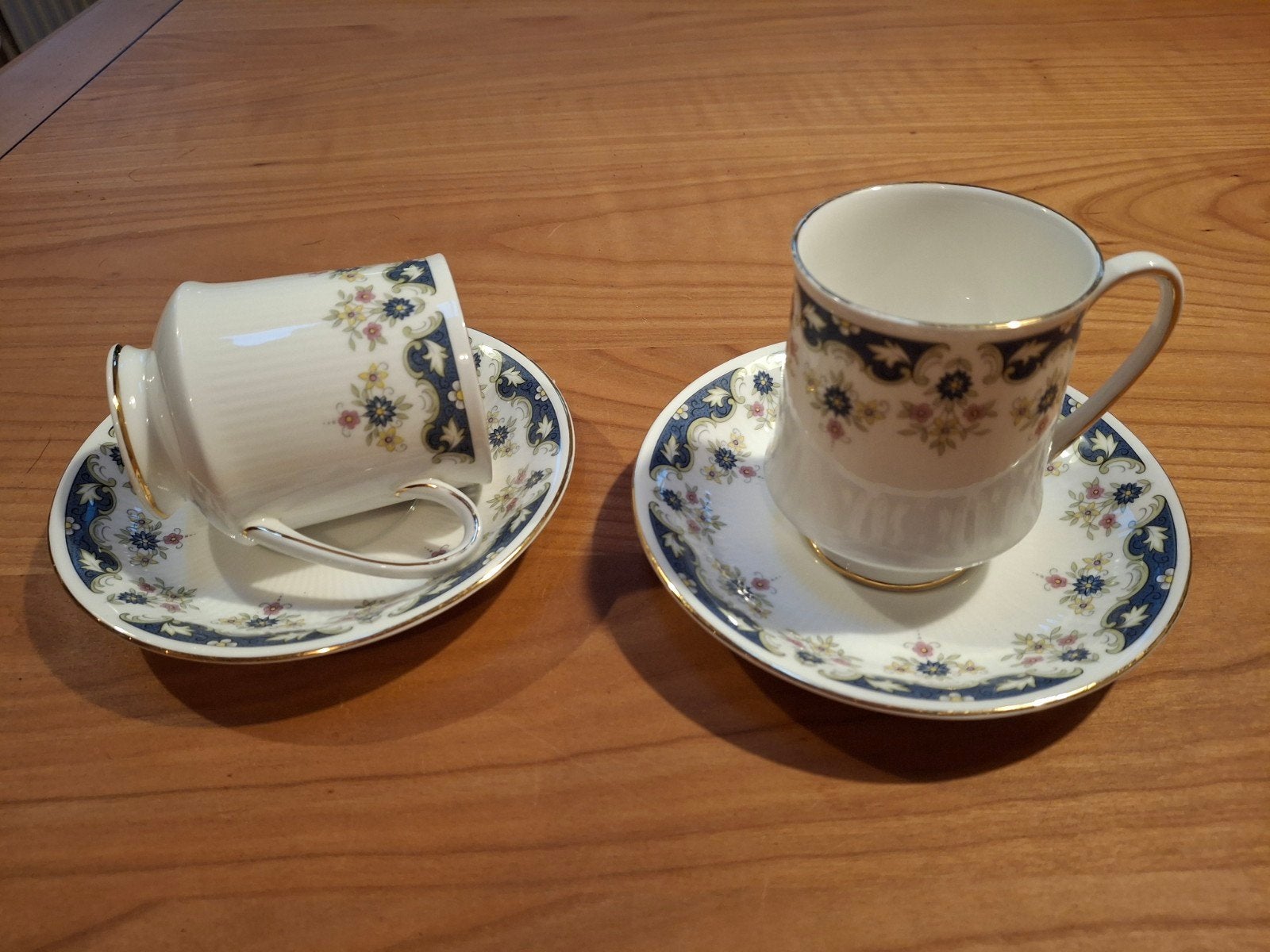 Set van twee kop en schotels Paragon / Royal Albert Boniston, Ophalen of Verzenden