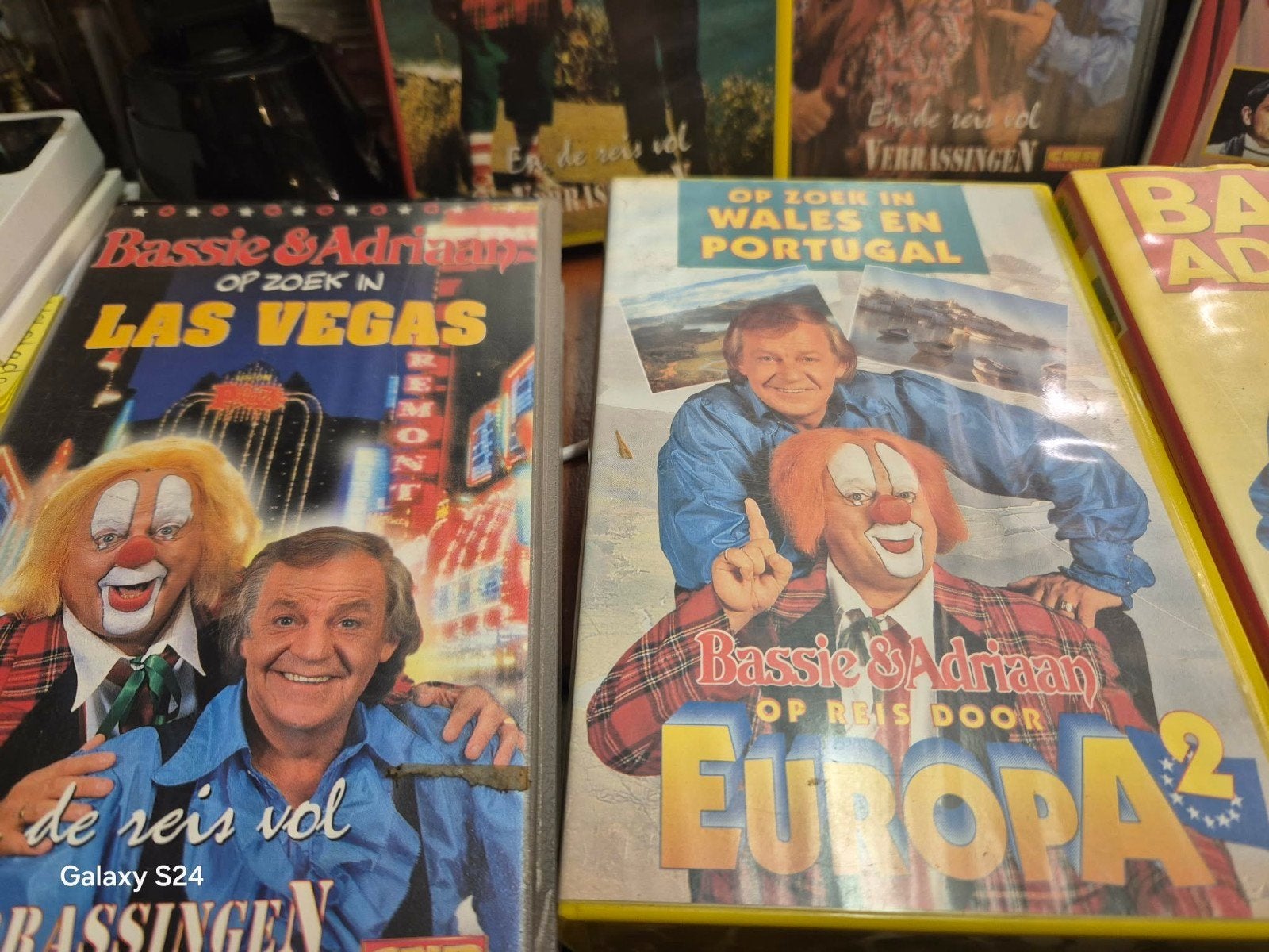 Grote collectie Bassie & Adriaan VHS-banden 15st per st€5.95, Cd's en Dvd's, Gebruikt, Alle leeftijden, Kinderfilm, VHS