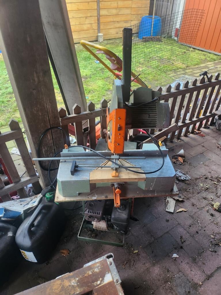 Dewalt afkortzaag werkt goed bel, Ophalen of Verzenden, 1200 watt of meer, Afkortzaag, 70 mm of meer