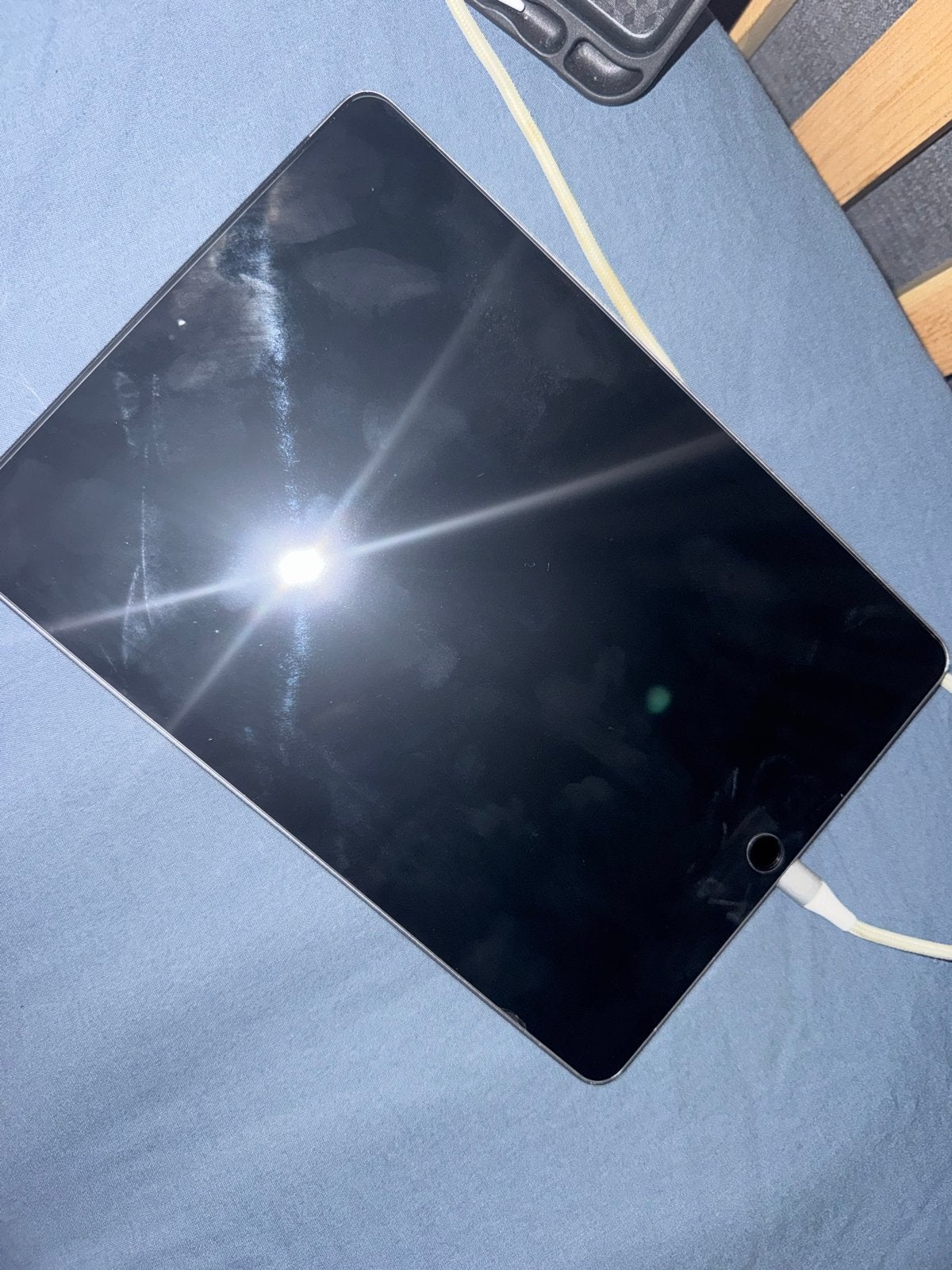 iPad 9.7 6e generatie (2018) 32GB WiFi + groene hoes, Computers en Software, 9 inch, Gebruikt, 32 GB, Apple iPad