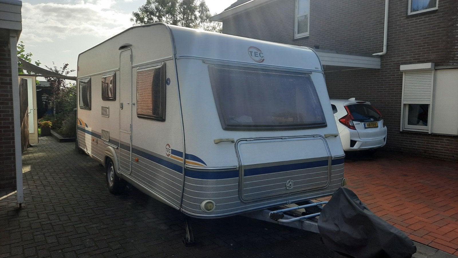 TEC TOUR 510 TK MET KINDERKAMER/STAPELBED + MOVER, VOORTENT, T.E.C., Rondzit, Schokbreker, Particulier