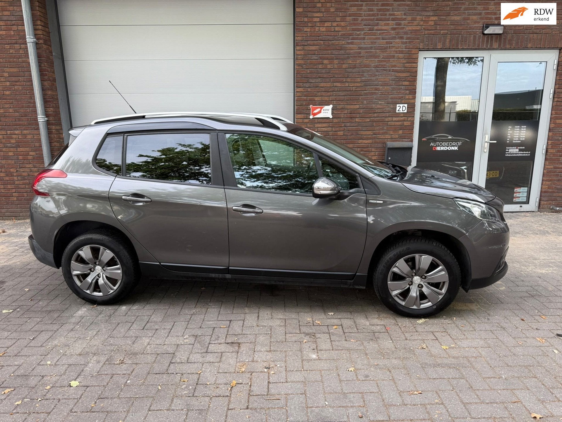 Peugeot 2008 1.2 PureTech Active|AIRCO|NAVI|NIEUWE APK, Auto's, Voorwielaandrijving, Stof, Gebruikt, 1199 cc