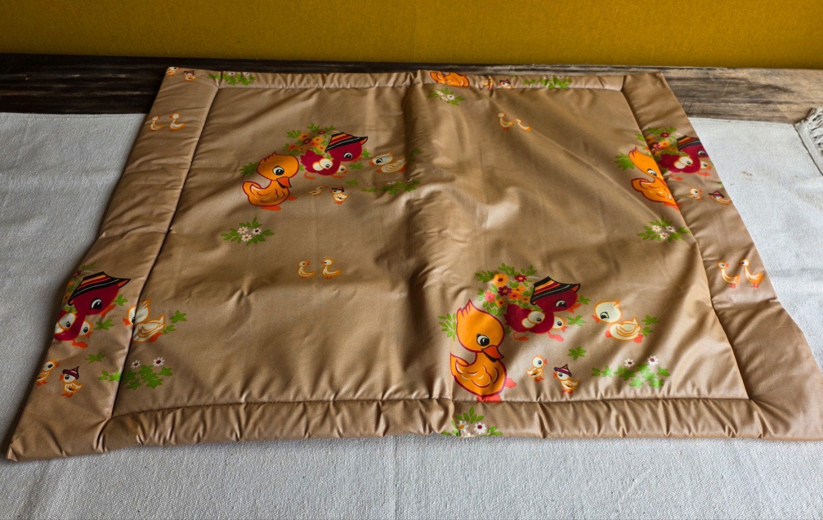 Vintage seventies boxkleed met eendjesprint 74x95 cm, Gebruikt, Niet van toepassing, Niet van toepassing, Ophalen of Verzenden