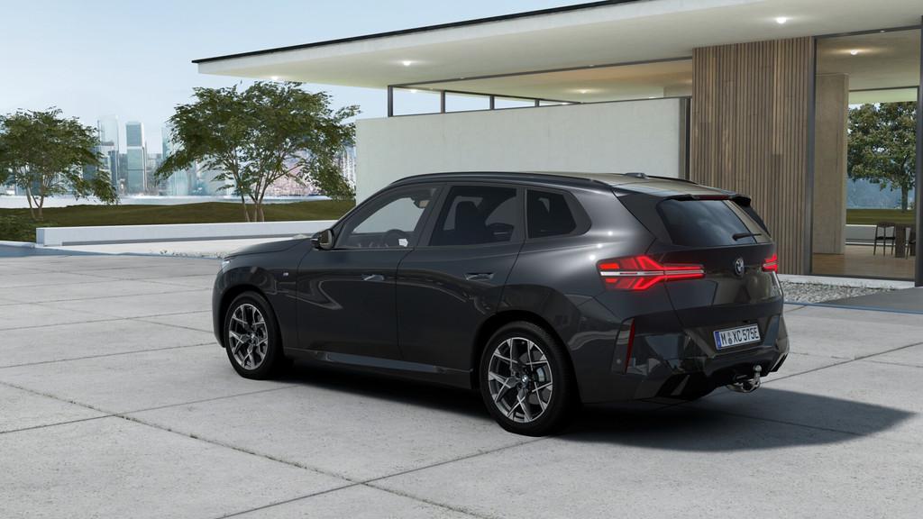 BMW X3 30e xDrive M Sport Automaat / Trekhaak / Sportstoelen, Automaat, 1998 cc, Zwart, 4 cilinders