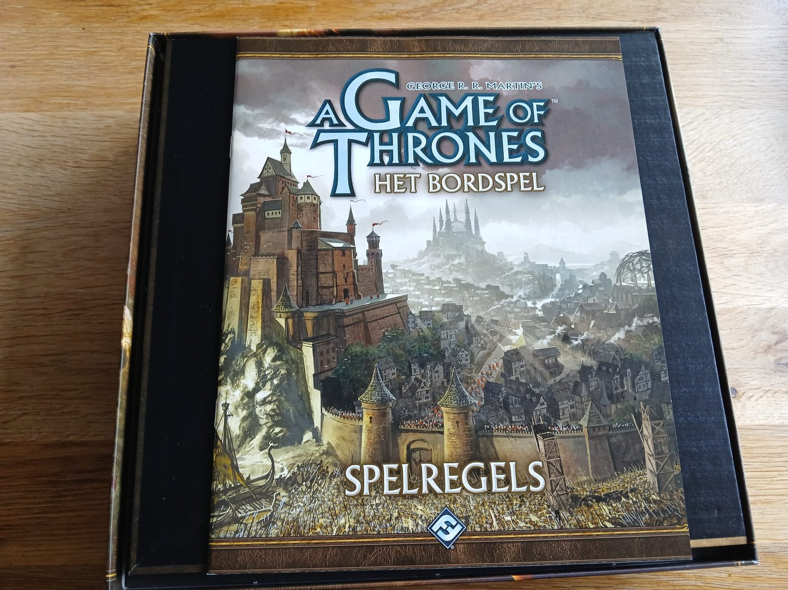A game of thrones, tweede editie, Ophalen of Verzenden, Zo goed als nieuw