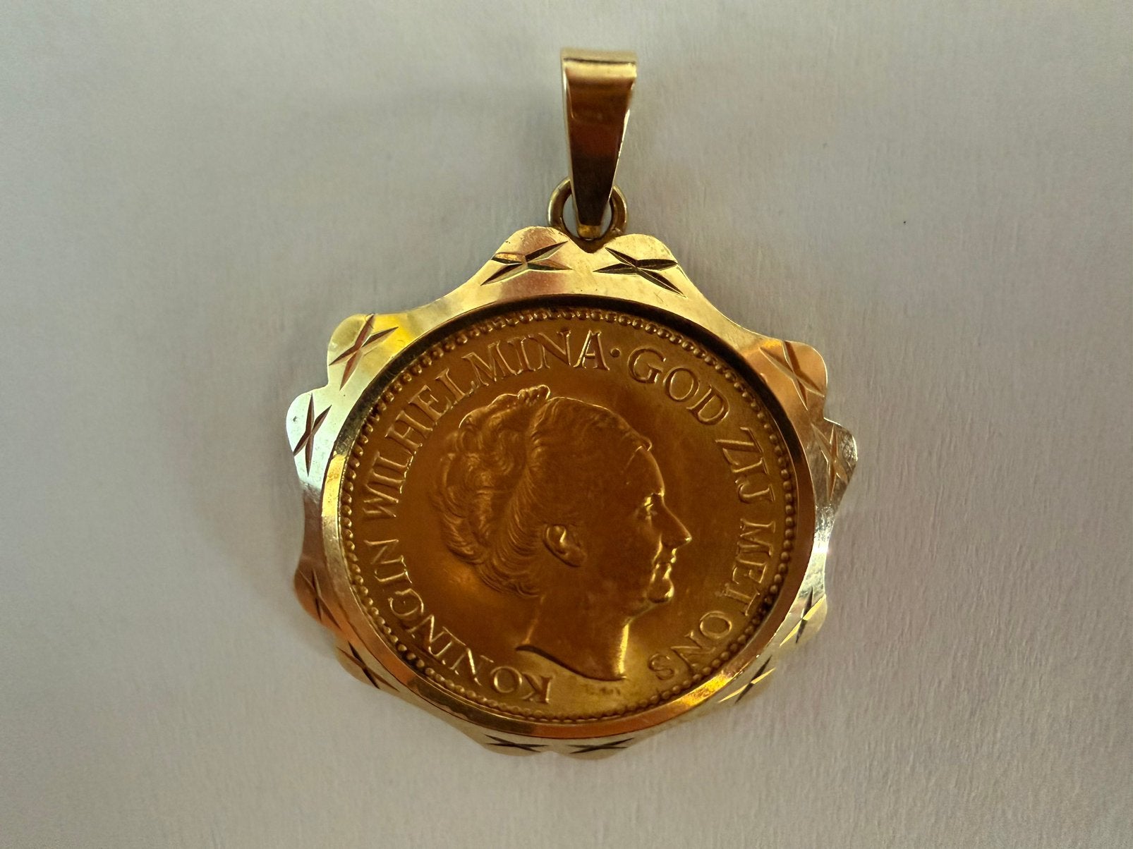 10 Gulden 1925 Koningin Wilhelminabijzondere hanger/medaille, Ophalen, 10 gulden, Setje, Goud