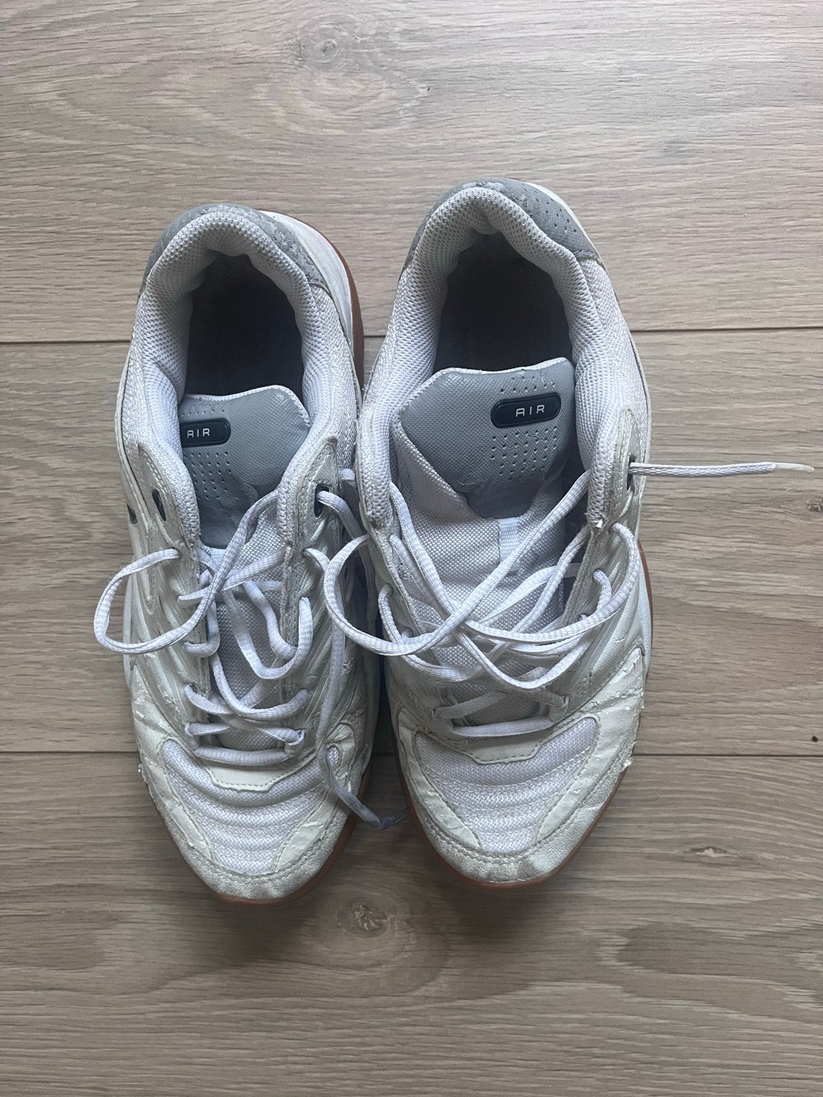 Nike Air Sportschoenen - Maat 42 - wit, Ophalen of Verzenden, Gedragen, Wit, Sportschoenen