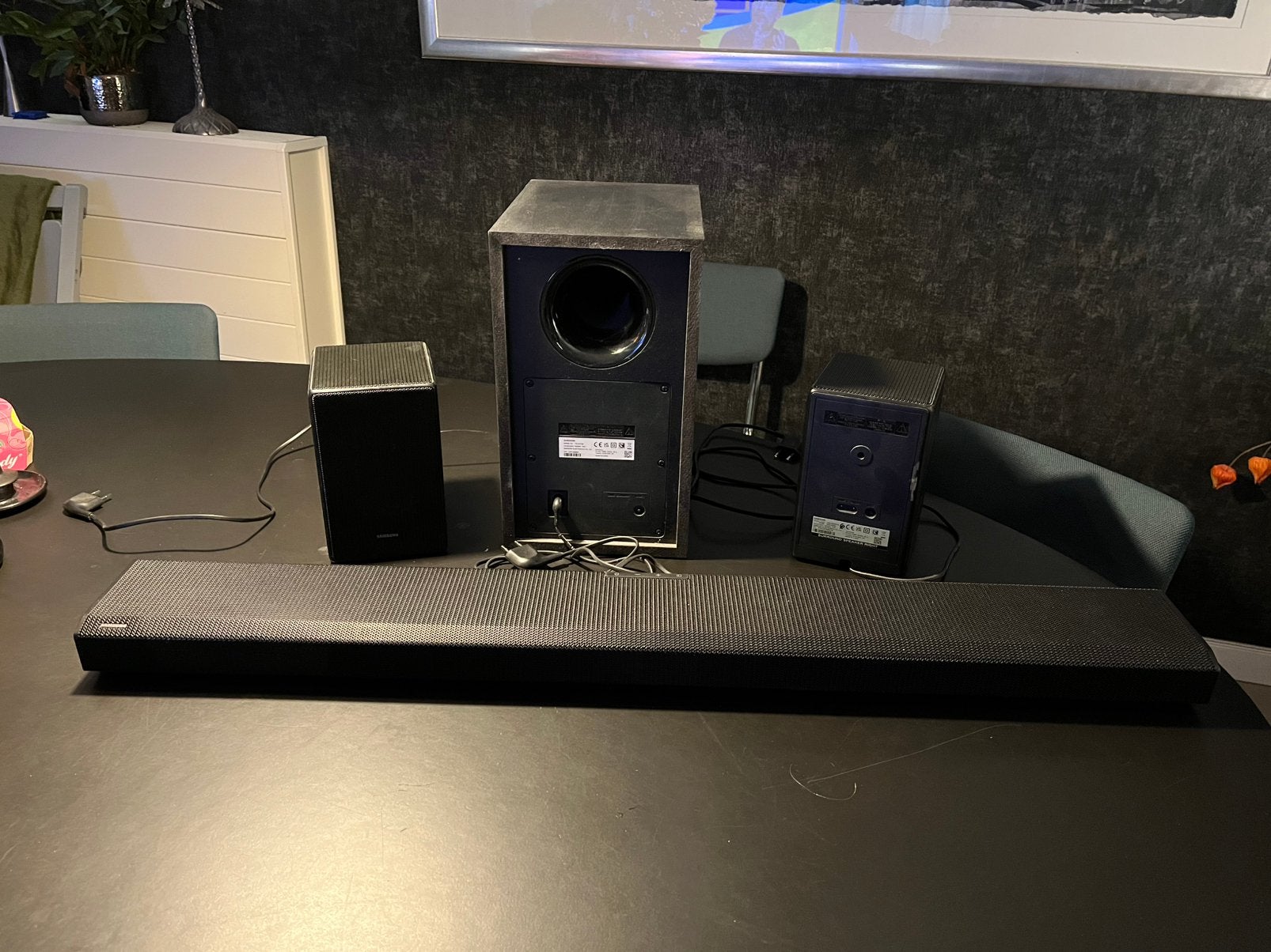 Samsung HW-Q700A, subwoofer, 2 draadloze SWA9500 achterboxen
