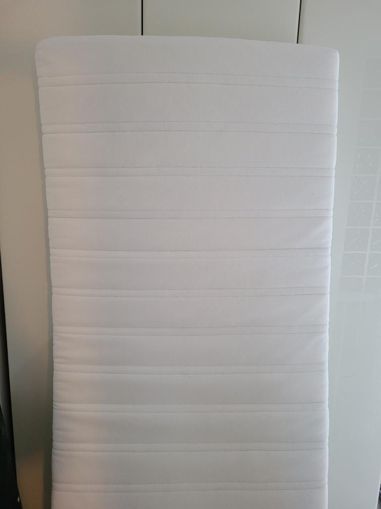 IKEA Malvik Matras 90x200 - Comfortabel en Zo Goed als Nieuw, Huis en Inrichting, Slaapkamer | Matrassen en Bedbodems, Ophalen