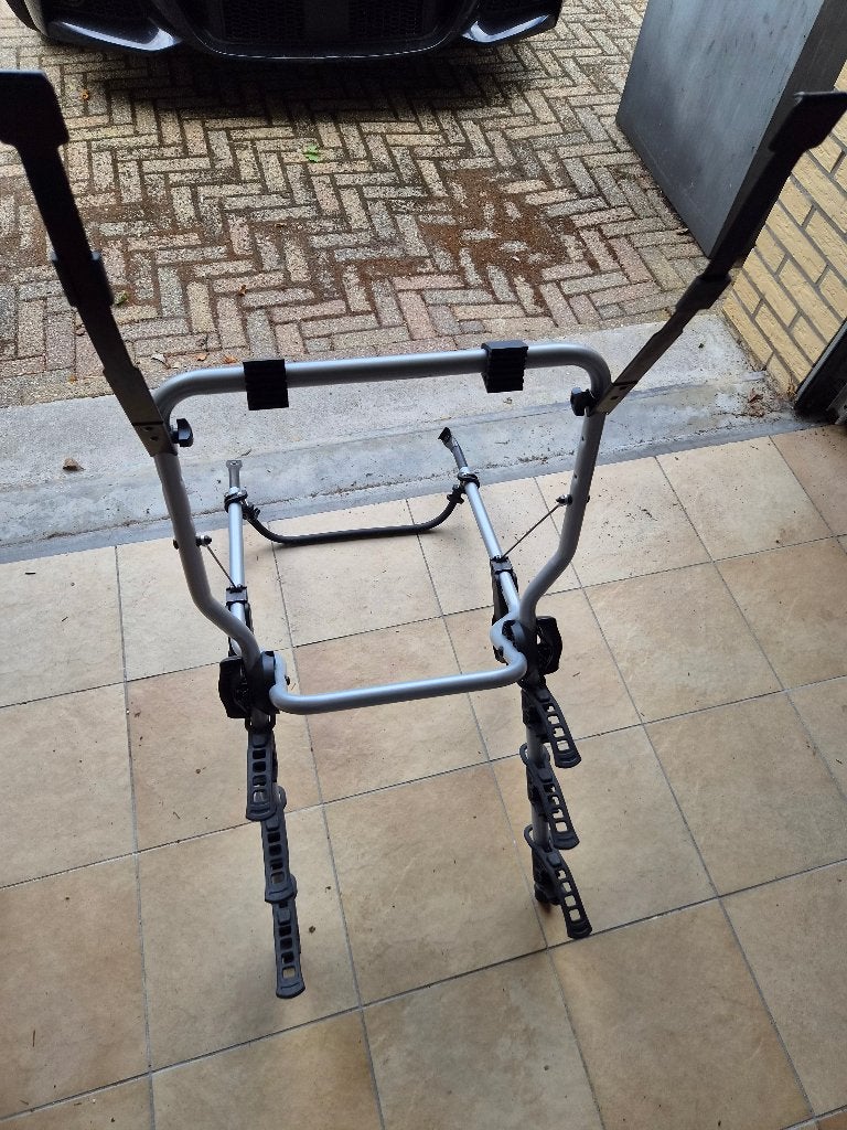 Thule fietsendrager, geen trekhaak nodig, Ophalen, 3 fietsen of meer, Nieuw, Achterklepdrager