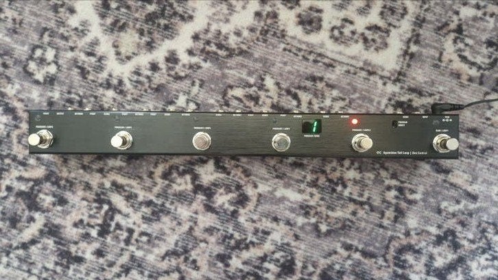 One Control Loop/Switcher, Ophalen, Zo goed als nieuw, Overige typen