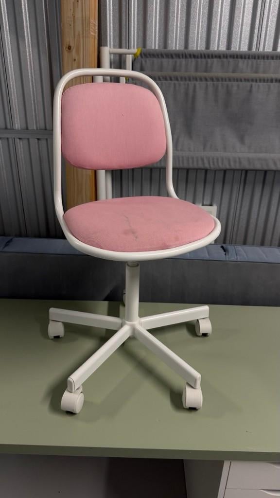 Children's desk chair, Kinderen en Baby's, Kinderkamer | Tafels en Stoelen, Ophalen, Gebruikt, Stoel(en)