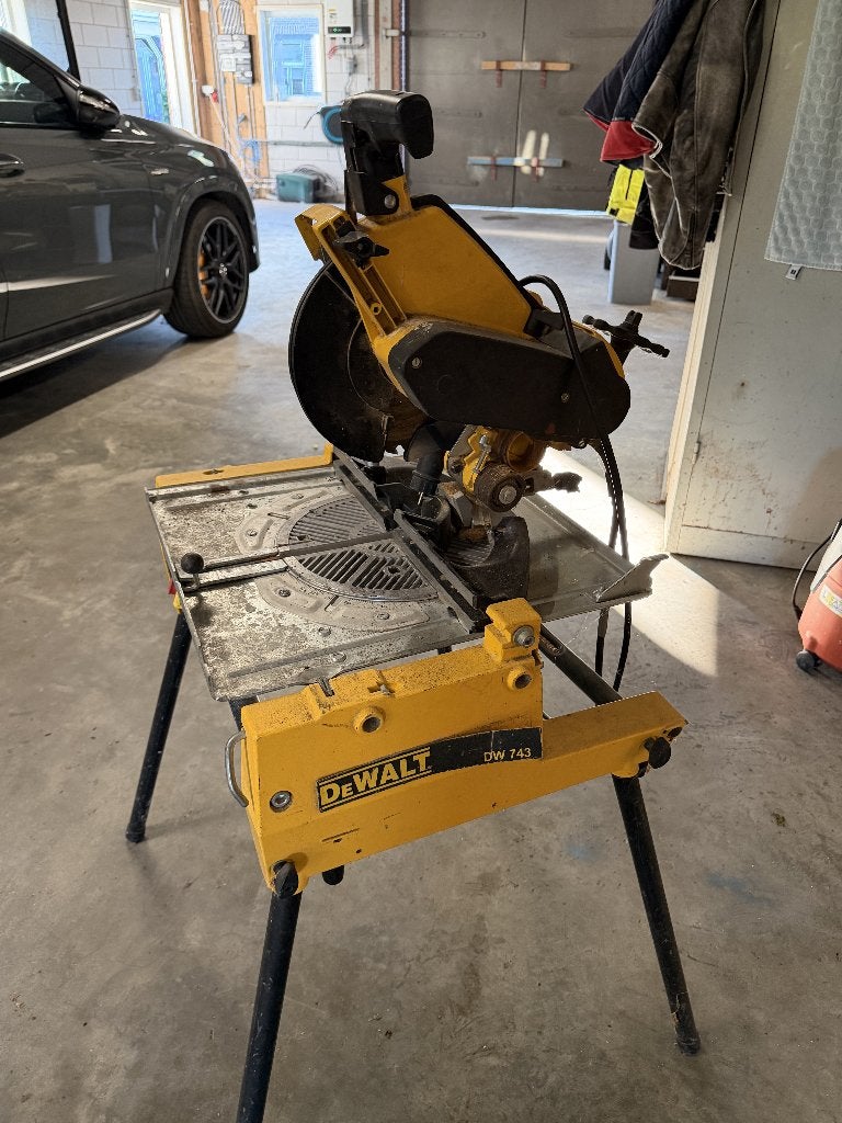 DeWalt DW 743 Zaagmachine / Afkortzaag, Ophalen, De Walt, Gebruikt, 70 mm of meer