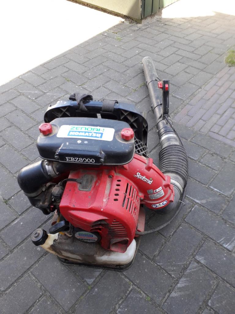 Bladblazer, Tuin en Terras, Ophalen of Verzenden, Gebruikt, Benzine, Ruggedragen