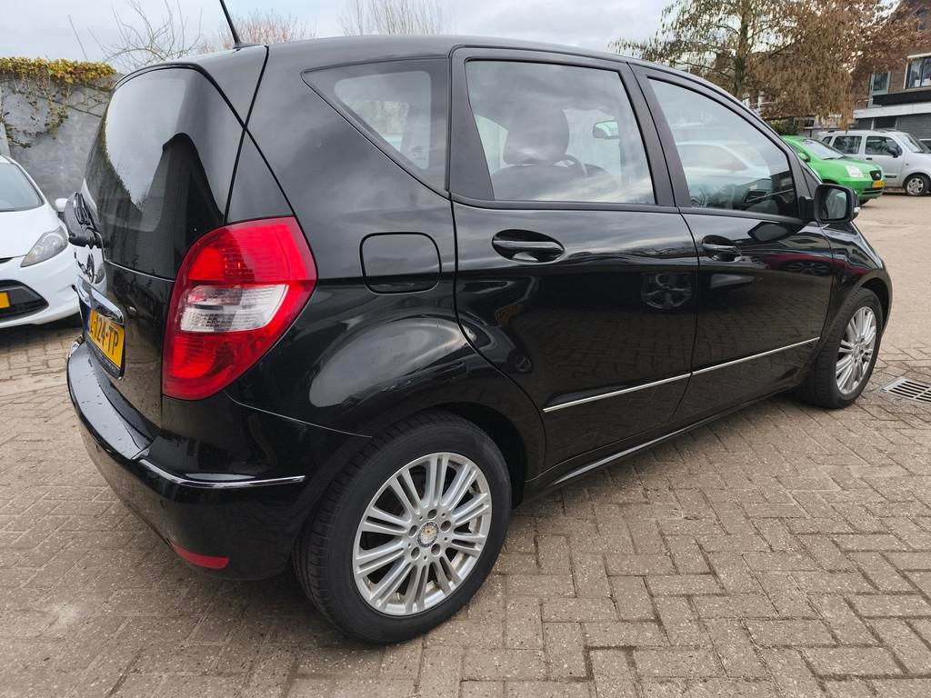 Mercedes-Benz A-Klasse A160 BlueEFFICIENCY Elegance, Auto's, Mercedes-Benz, 15 km/l, Traction-control, Zwart, Origineel Nederlands