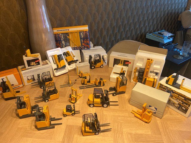 Grote hoeveelheid Miniatuur heftruck/ forklift/ gabelstapler, Ophalen, Zo goed als nieuw, Overige typen