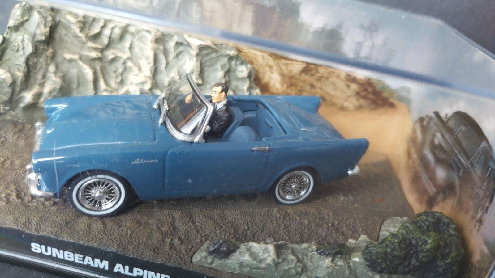 Sunbeam Alpine 1:43 James Bond 007 Dr  No Pol, Overige merken, Auto, Verzenden, .