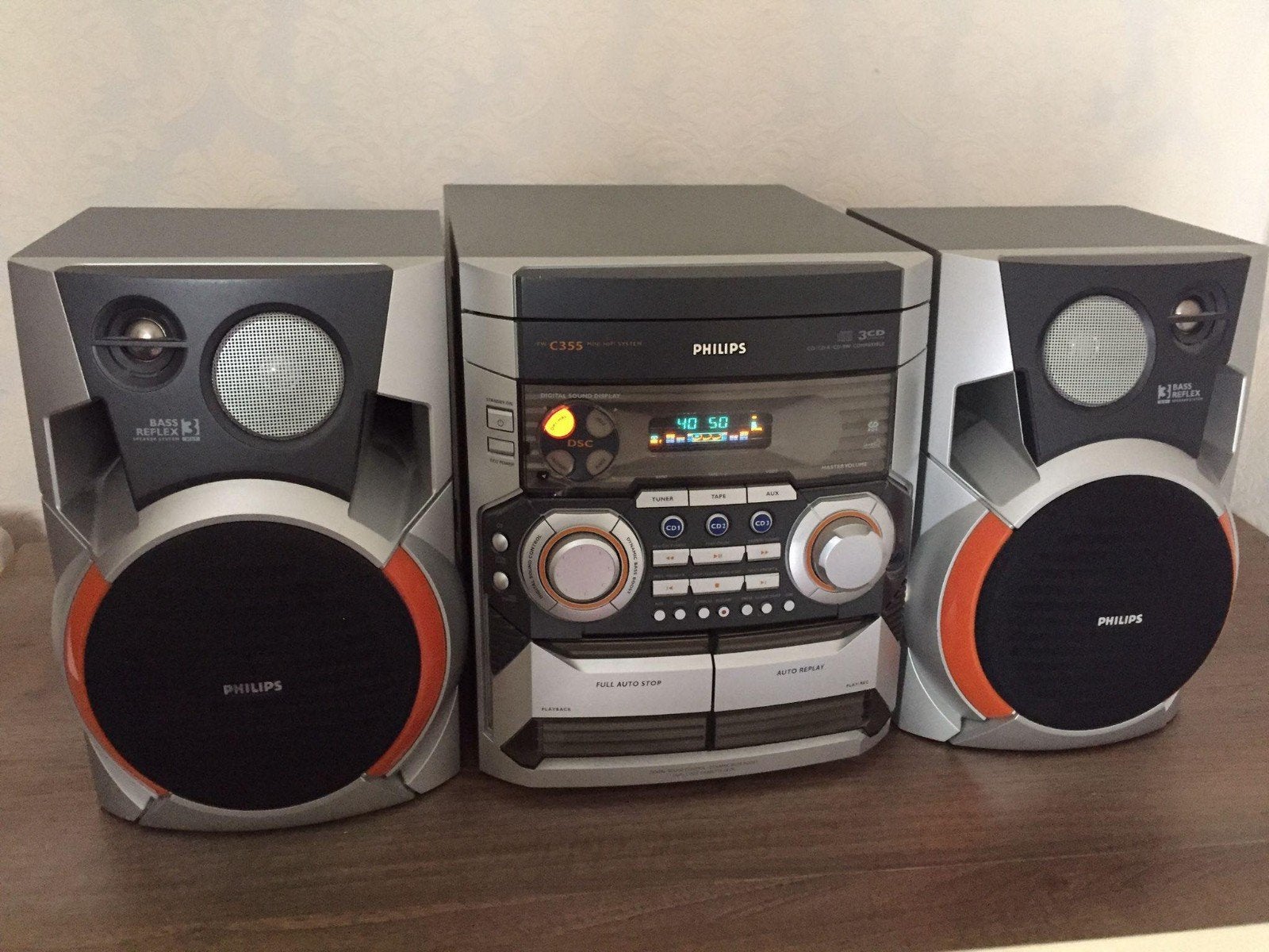 Philips Radio Cd  Cassette &AUXaansluit, Ophalen, Gebruikt