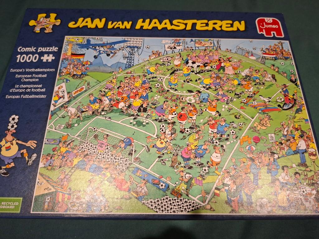 Jan van Haasteren puzzel - Europa's Voetbalkampioen 1000, Hobby en Vrije tijd, Denksport en Puzzels, Gebruikt, Legpuzzel, 500 t/m 1500 stukjes