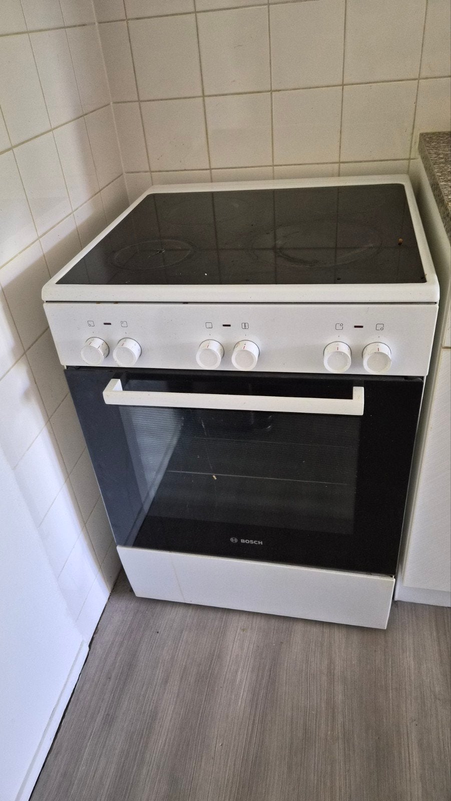 Bosch Vrijstaand Elektrisch Fornuis met Oven, Ophalen, Gebruikt, 60 cm of meer, 4 kookzones