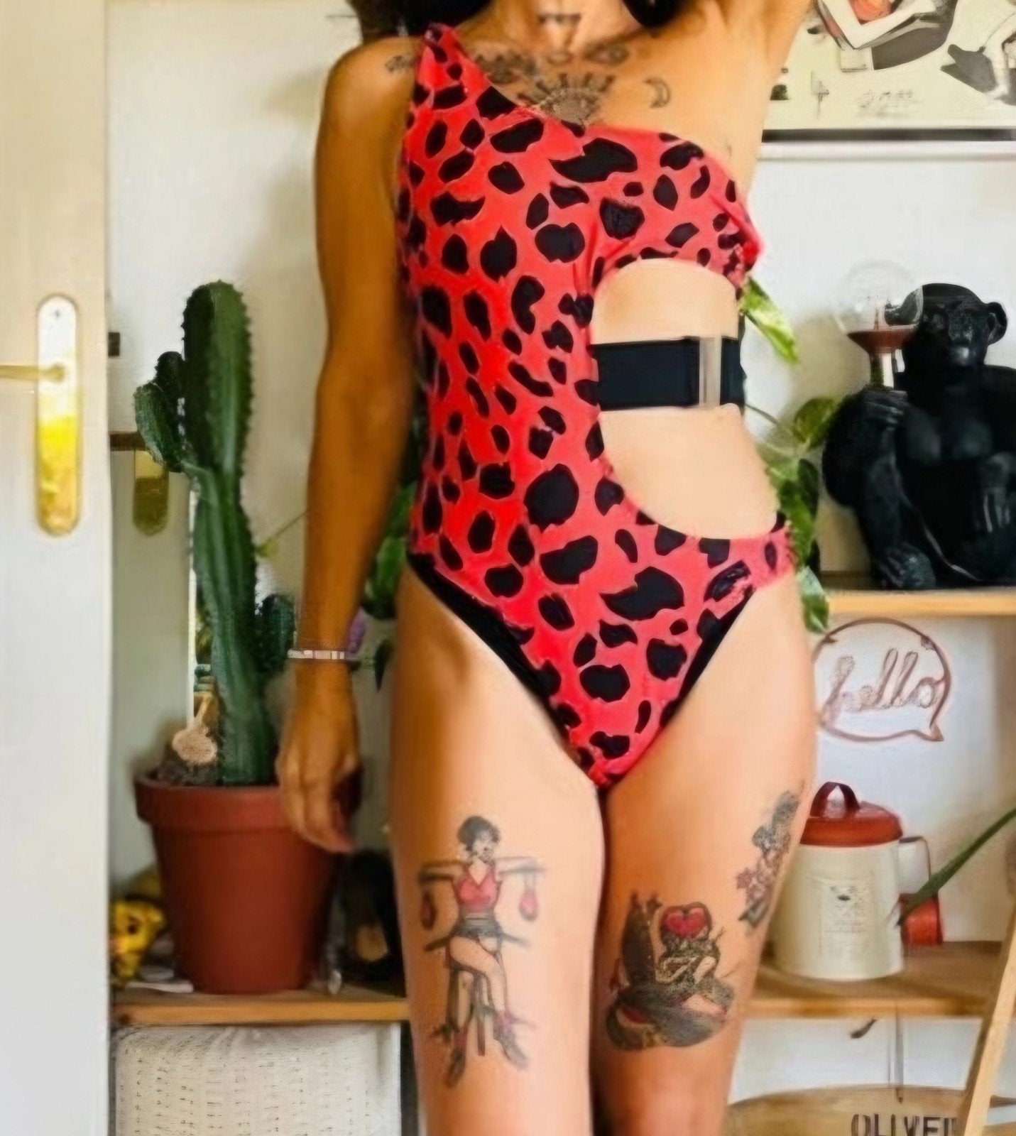 Badpak met luipaardprint en cut-out - Maat L, Kleding | Dames, Verzenden, Zo goed als nieuw, Rood, Badpak