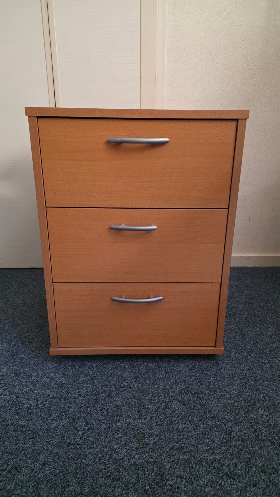 Ladenkast op wielen met 3 lades - Houtkleurig, Huis en Inrichting, Ophalen, Minder dan 50 cm, Gebruikt, 3 of 4 laden
