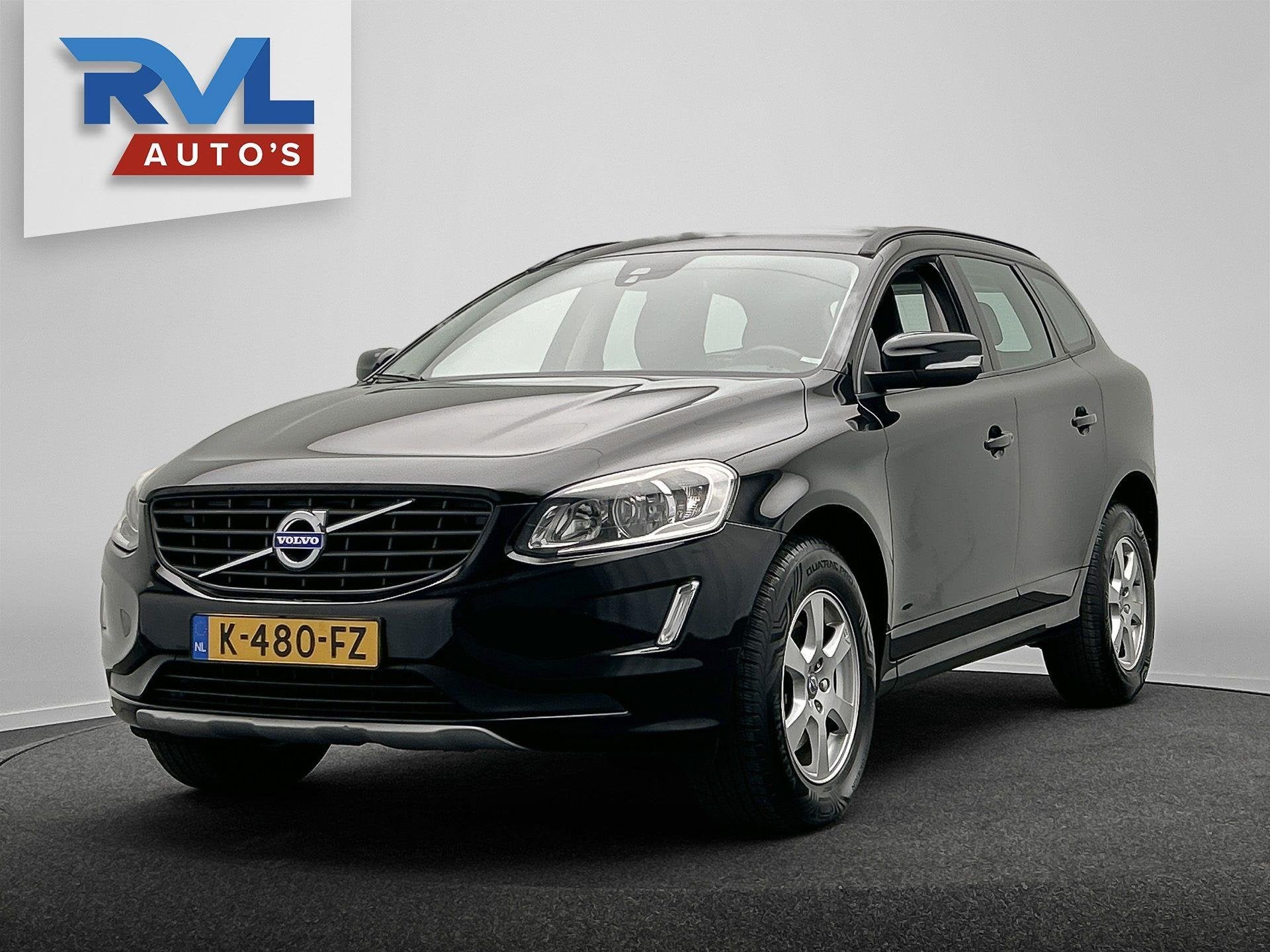 Volvo XC60 2.0 D3 FWD Momentum Trekhaak Navigatie Zitverhoge, Auto's, Voorwielaandrijving, Stof, 4 cilinders, Automatische klimaatregeling