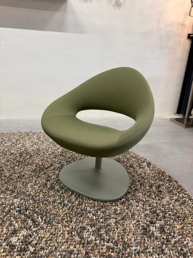 2 Nieuw Artifort Shark Lounge Draaifauteuils Groen stoel, Nieuw, 75 tot 100 cm, Ophalen of Verzenden, Stof